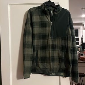 Duluth quarter zip size large